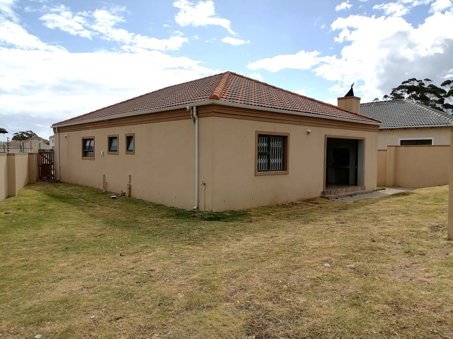 3 Bedroom Property for Sale in Fairview Golf Estate Western Cape